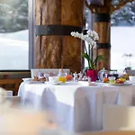 Le Palace Des Neiges Hotel 3*