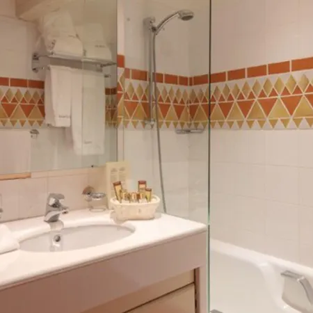 Le Palace Des Neiges 3*