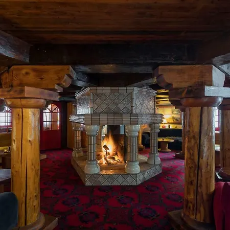 Отель Le Palace Des Neiges