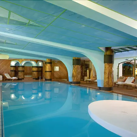 Hotel Le Palace Des Neiges