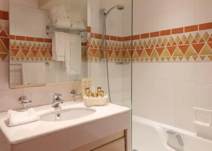 Le Palace Des Neiges 3*